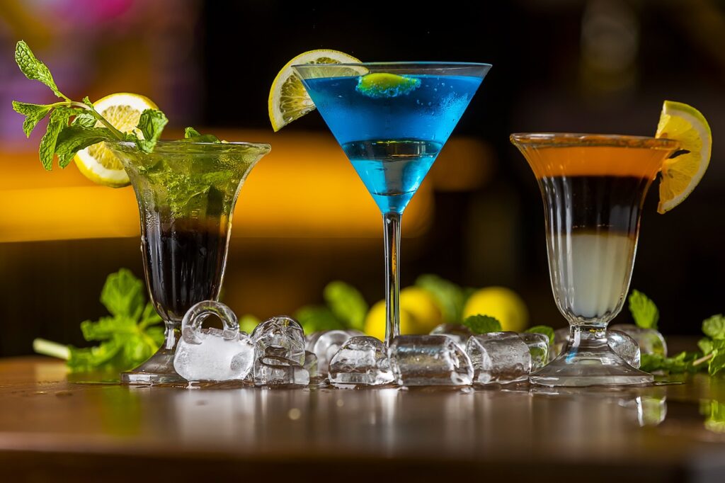 cocktail drinks, cocktail, beverage-6950673.jpg